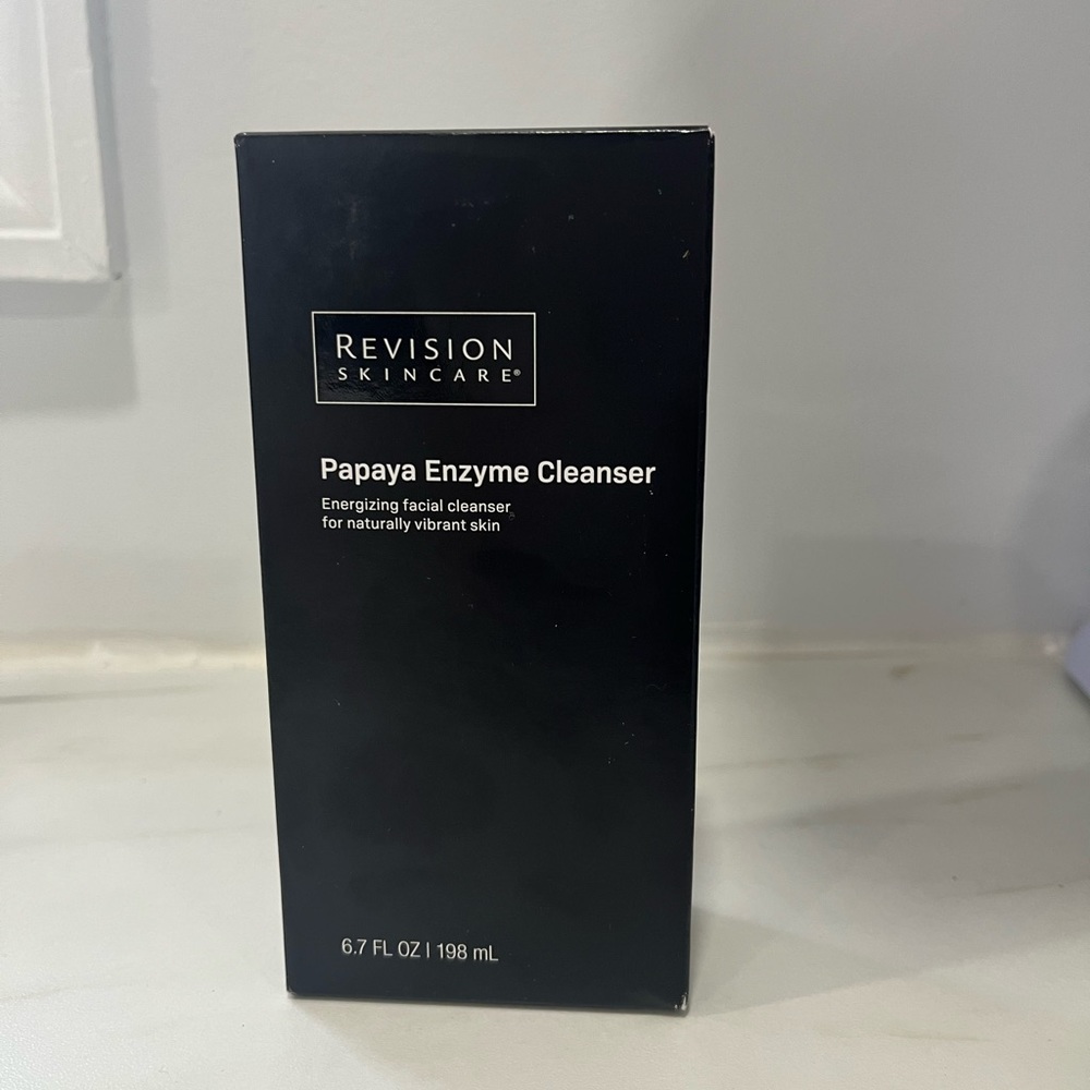Revision Skincare Energizing facial